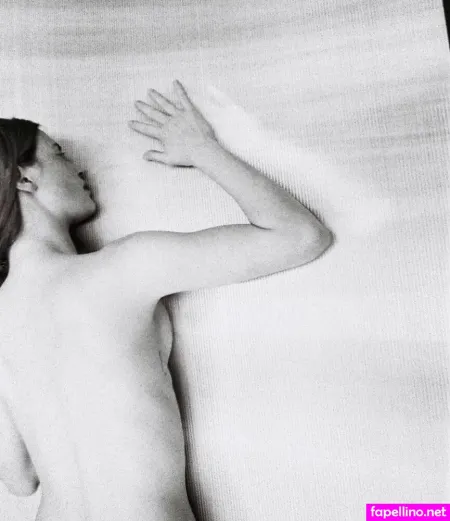 Fleur Geffrier OnlyFans Thumbnail #bFJyUTyq3N