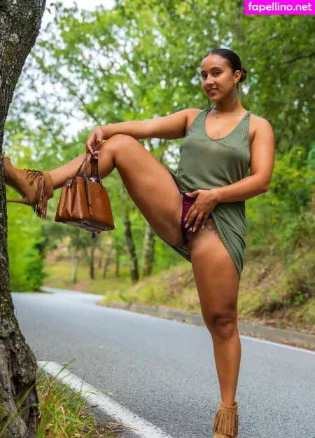 Fleur Vanille OnlyFans Thumbnail #3RwySuYU7p