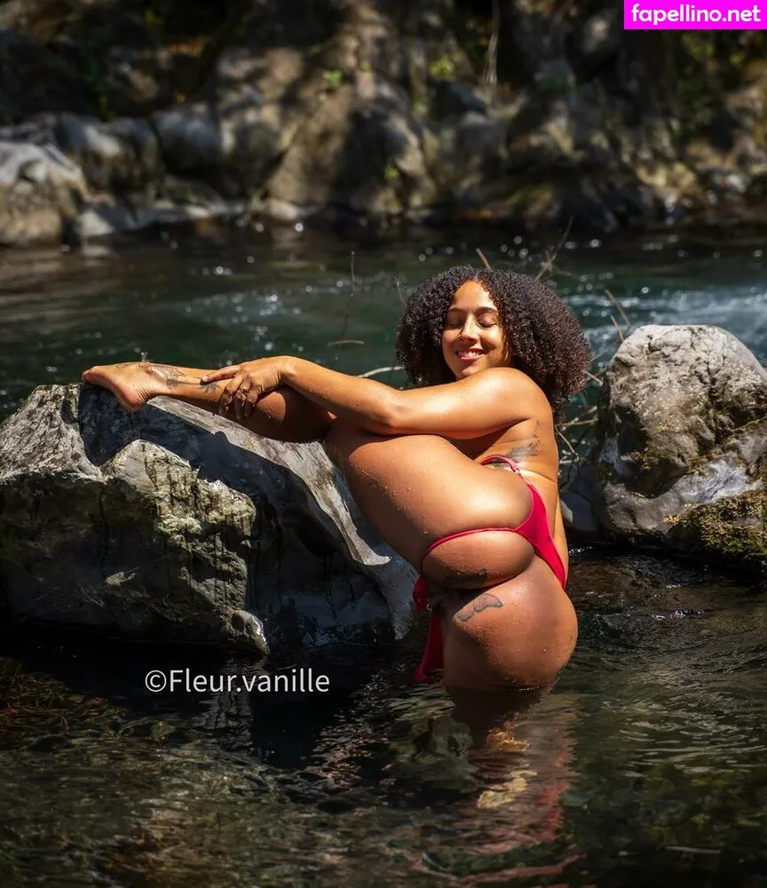 fleur.vanille, fleurvanille Nude Leaked OnlyFans Photo #SACYwkpyYn