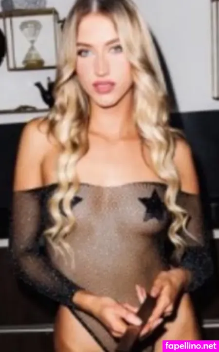 Fleur Verschuuren OnlyFans Thumbnail #vYzsD8TdyU