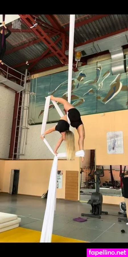 Flex Lady OnlyFans Thumbnail #AyCATM2Lw7