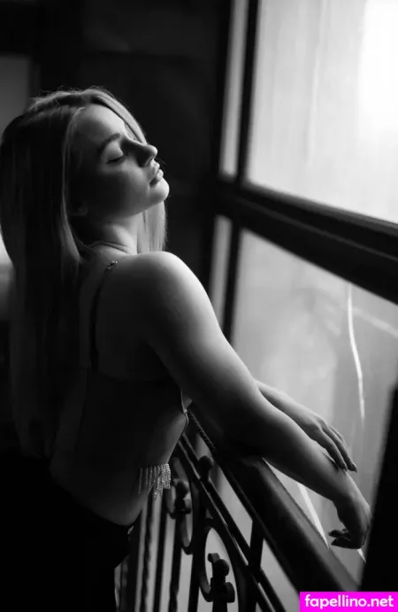 Flex Lady Main Profile Photo