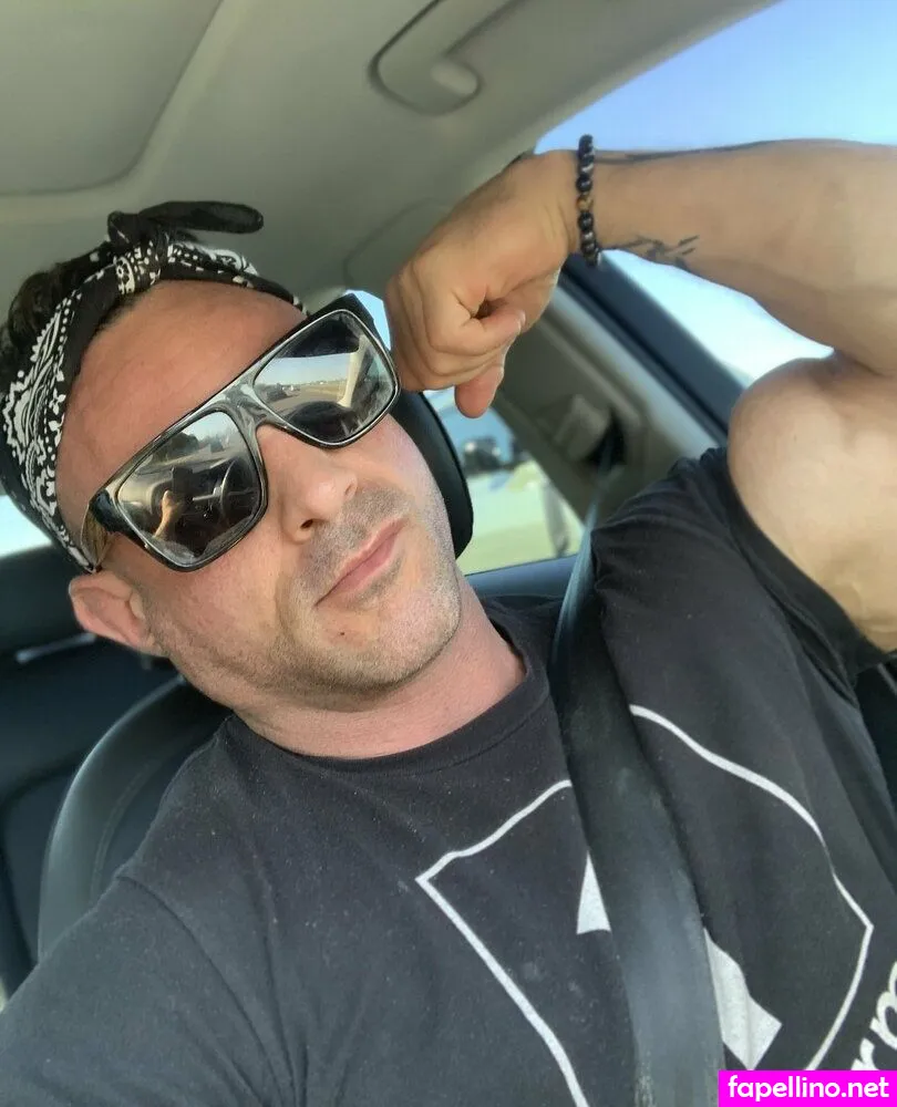 flexcash4, phil_moreland Nude Leaked OnlyFans Photo #5TkrPttmwl