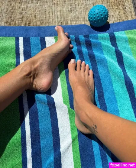 Flexem Feet OnlyFans Thumbnail #0bG4lEVxCq