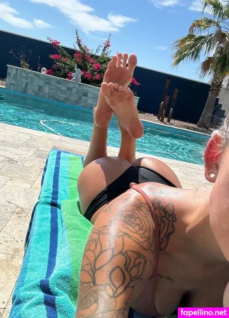 Flexem Feet OnlyFans Thumbnail #yLYhTq31Oc