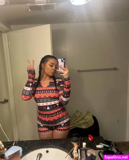 Flickswithvic OnlyFans Thumbnail #mTDBVQwqdK