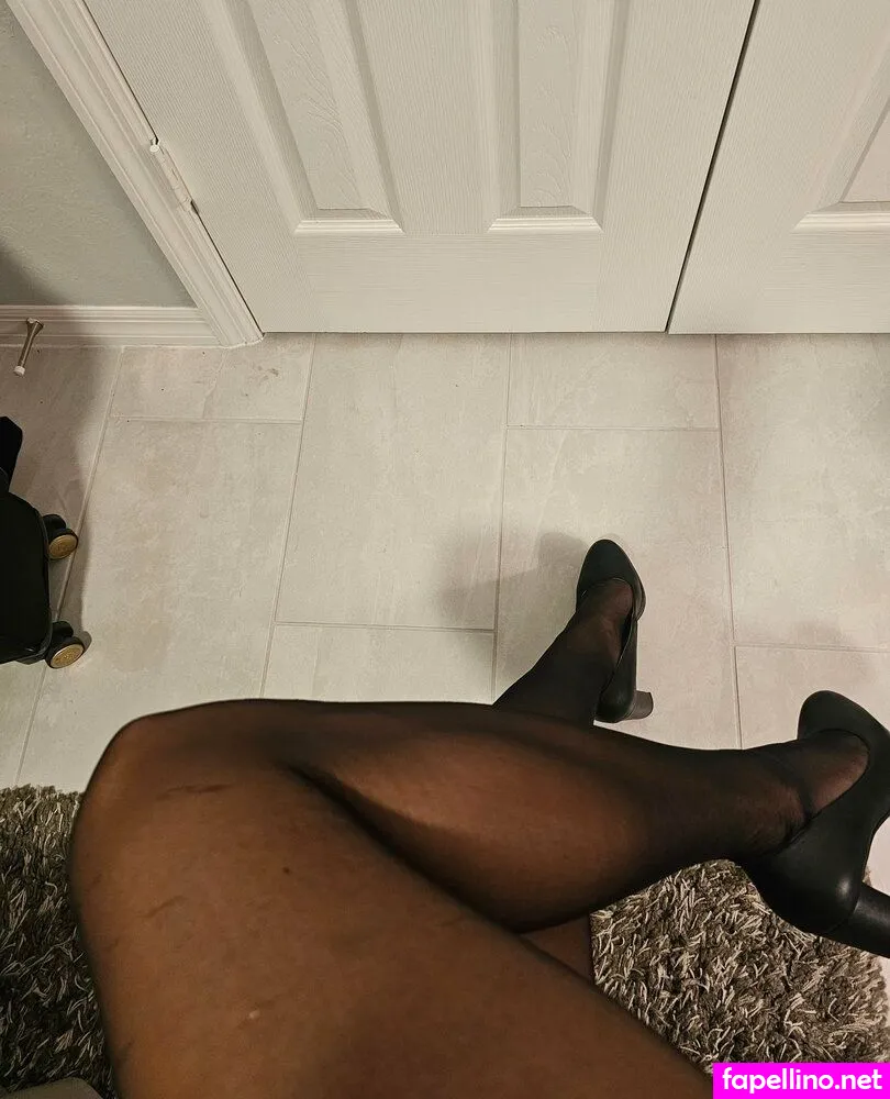 flightattendanthotti Nude Leaked OnlyFans Photo #8G7KBJiKLR