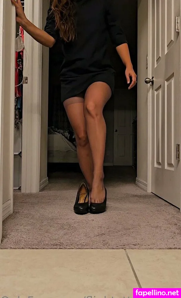 flightattendanthotti Nude Leaked OnlyFans Photo #LeOU6Xro8C