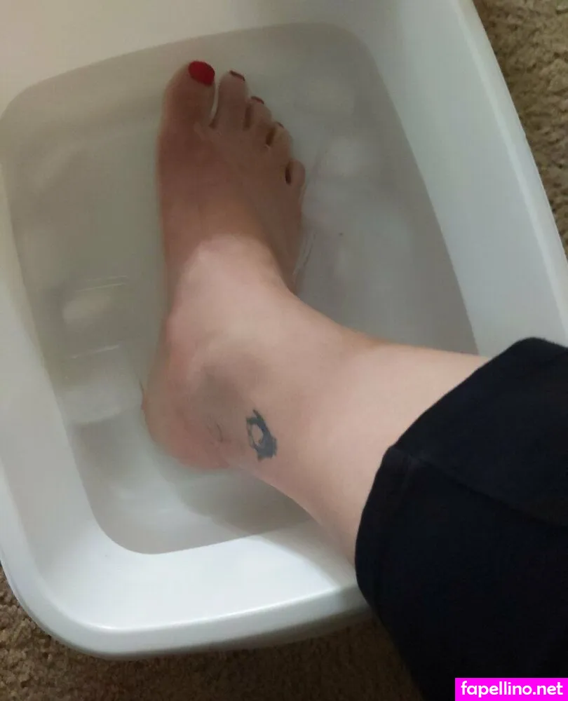 flirtyf33t94, peanutbutterandjellyaddict Nude Leaked OnlyFans Photo #RP4PkFT860