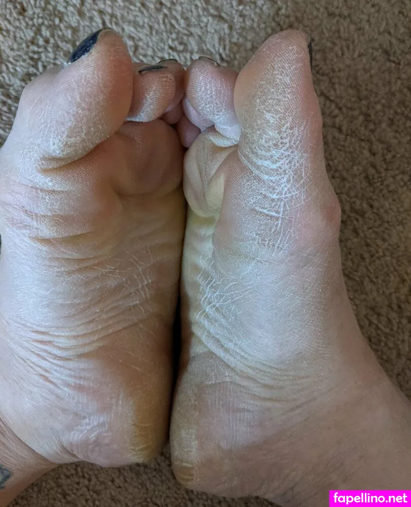 flirtyf33t94, peanutbutterandjellyaddict Nude Leaked OnlyFans Photo #qkbDlIUtH2