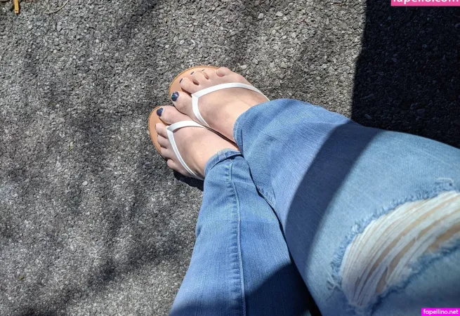 Flirtyf33t94 OnlyFans Thumbnail #sfJUdfY2ni