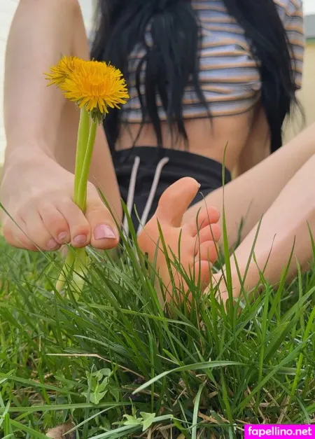 Flirtyfairy6969 OnlyFans Thumbnail #Ak1nnnz1Tt