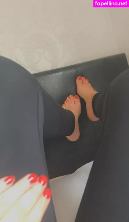 Flirtyfeet1 OnlyFans Thumbnail #6t0EBK8eRy