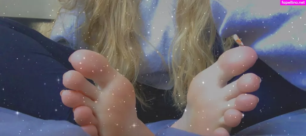 Flirtyfeet1 OnlyFans Thumbnail #IuwwBVnaXb