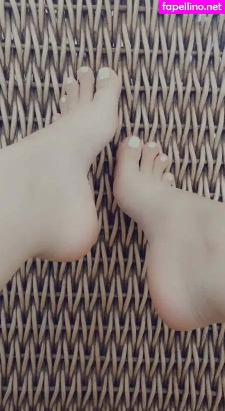 Flirtyfeet1 OnlyFans Thumbnail #Ubyh533TXB
