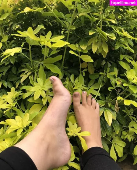 Flirtyfeet1 OnlyFans Thumbnail #qBoFa0ErV4