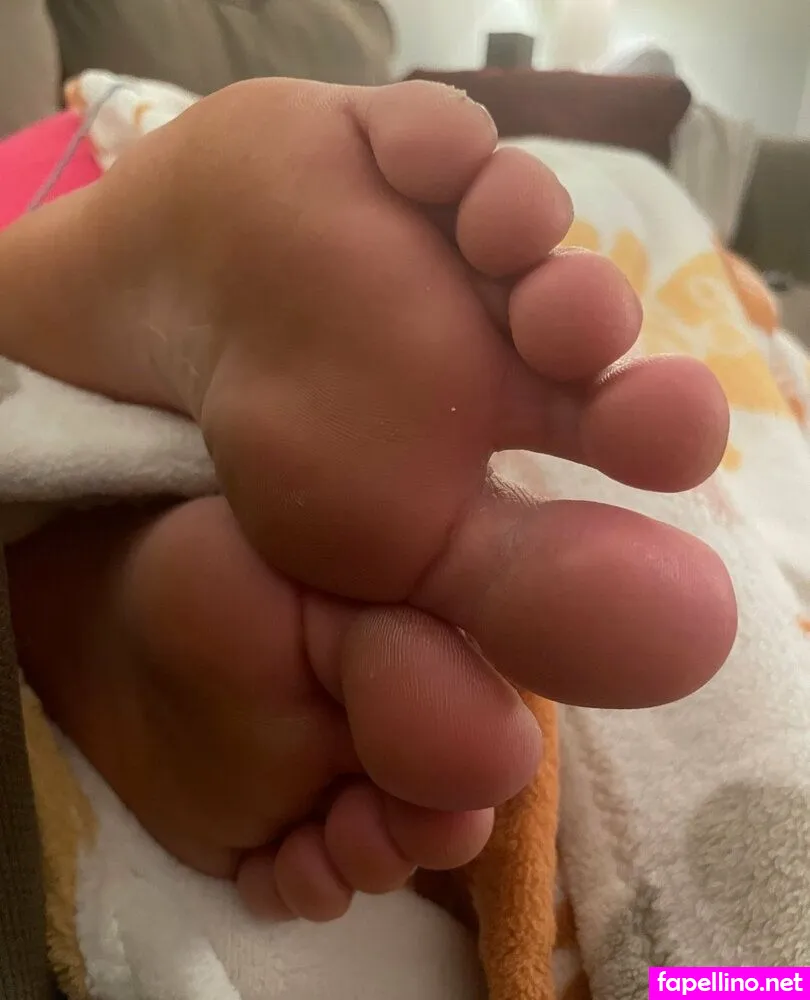 flirtyfeet, flirtyfeetrn Nude Leaked OnlyFans Photo #u7dcIkD9oh