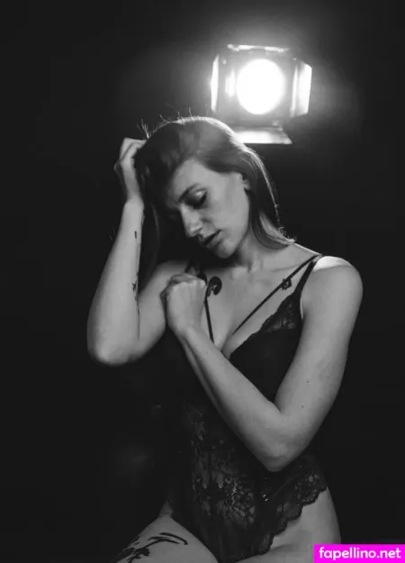 Flirtyfox OnlyFans Thumbnail #er4hpIN2B8