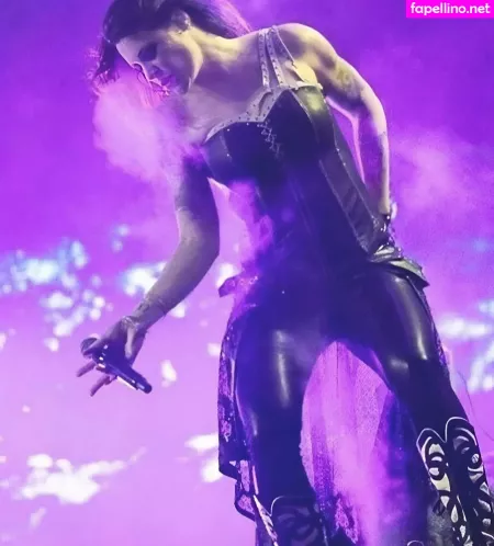 Floor Jansen OnlyFans Thumbnail #l6UJsAErQN