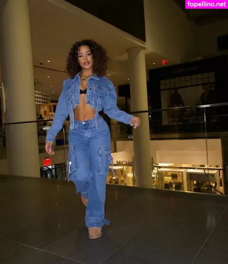 Flor De La Rosa OnlyFans Thumbnail #D9uf59mzvP