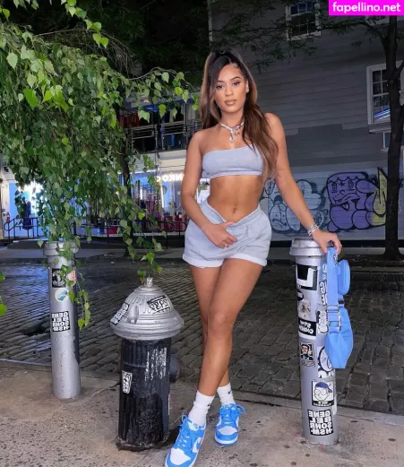 Flor De La Rosa OnlyFans Thumbnail #w0km442V4D