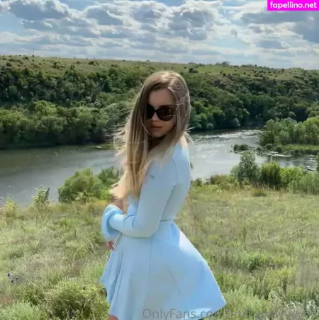 Flora Belll OnlyFans Thumbnail #3y4CbS7BZ8