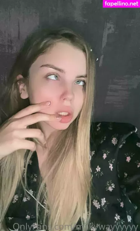 Flora Belll OnlyFans Thumbnail #68AUbeYNZi