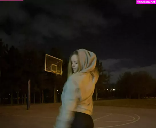 Flora Belll OnlyFans Thumbnail #OGDImxg8on