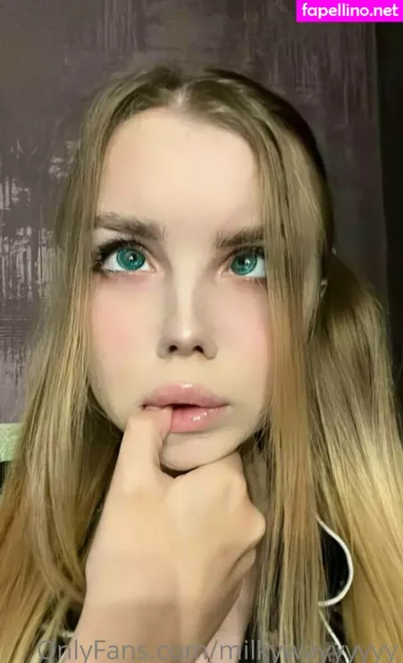 Flora Belll OnlyFans Thumbnail #RBmgzgXo6n