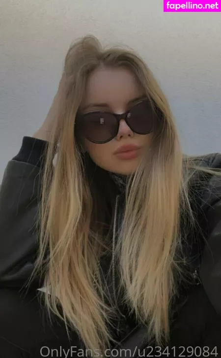 Flora Belll OnlyFans Thumbnail #gY5XtdwHEl