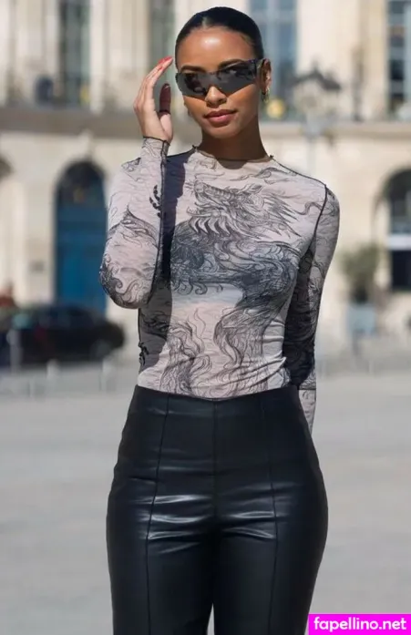 Flora Coquerel OnlyFans Thumbnail #WzJ9mQ0Aem