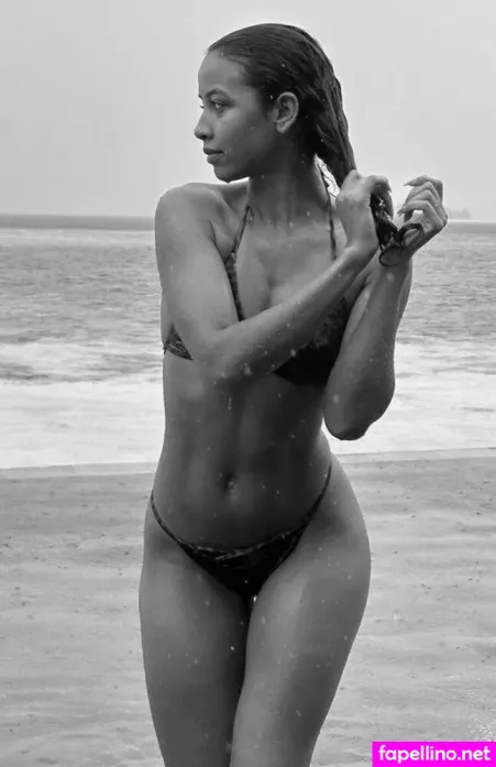 Flora Coquerel OnlyFans Thumbnail #kxJVhkUMAd