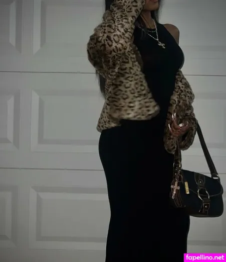 Flora Isaac OnlyFans Thumbnail #QCfbETI2Wk