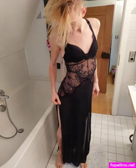 Florainetheenby OnlyFans Thumbnail #8HOd2VZKxa