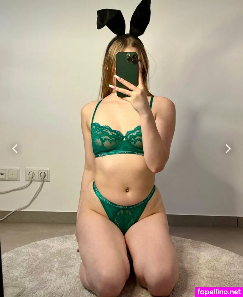 florawantsfun, florawantsfun_ Nude Leaked OnlyFans Photo #AbDDBBltq6