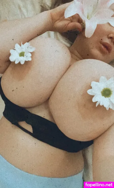 Florence Agapi 1 OnlyFans Thumbnail #3aGakXIIz2