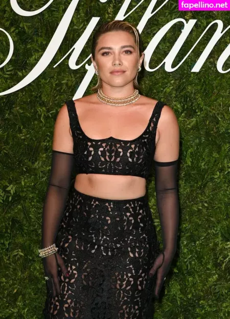 Florence Pugh OnlyFans Thumbnail #Zq4mhYOTci