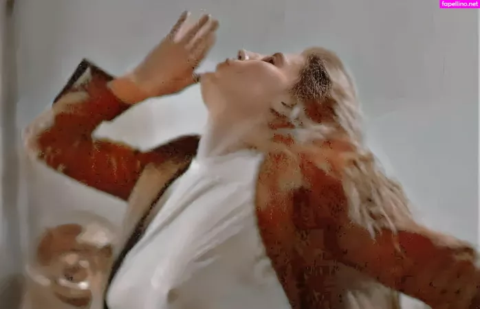 Florence Welch OnlyFans Thumbnail #S8AqrLej3a
