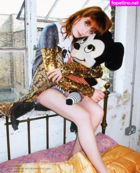 Florence Welch OnlyFans Thumbnail #r5gUbhmsAc