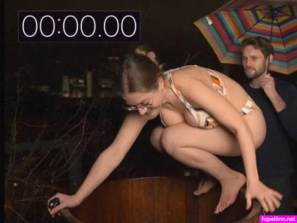 Florentine Osche OnlyFans Thumbnail #OfxAX9DX1q