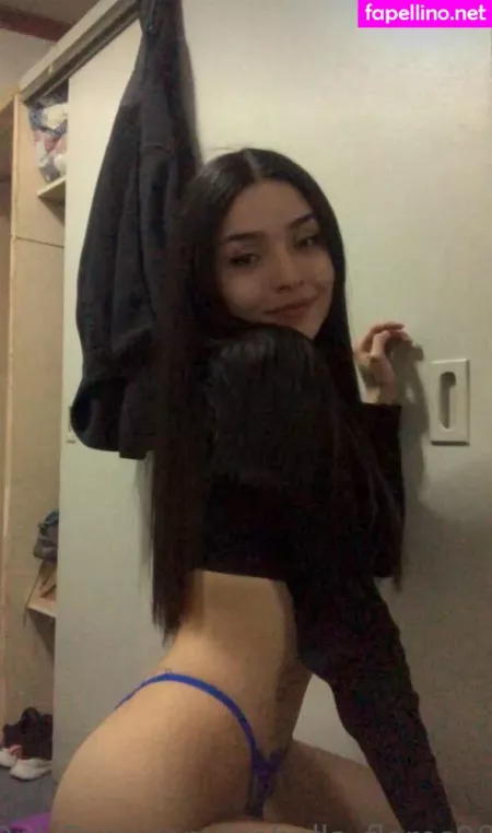 Flores Isabella98 OnlyFans Thumbnail #IDsMxzx3Zf