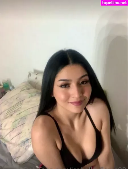 Flores Isabella98 OnlyFans Thumbnail #nGK4YPHYPm