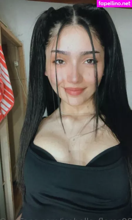 Flores Isabella98 OnlyFans Thumbnail #yZlaNsZlDY
