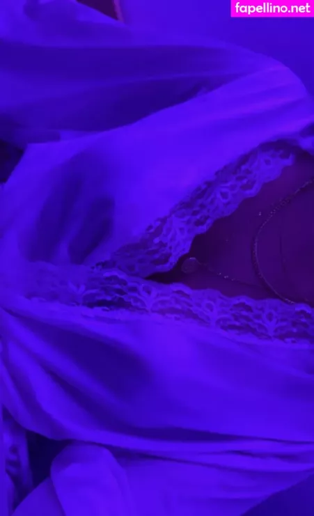 Floriane Cooper OnlyFans Thumbnail #etacOibJwe