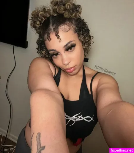 Flowers OnlyFans Thumbnail #TT38n432mU