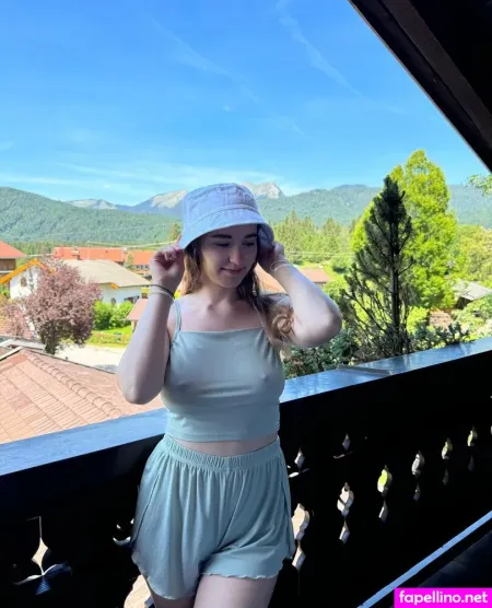 Flowinaparadise 2 OnlyFans Thumbnail #0GLYSZcccJ