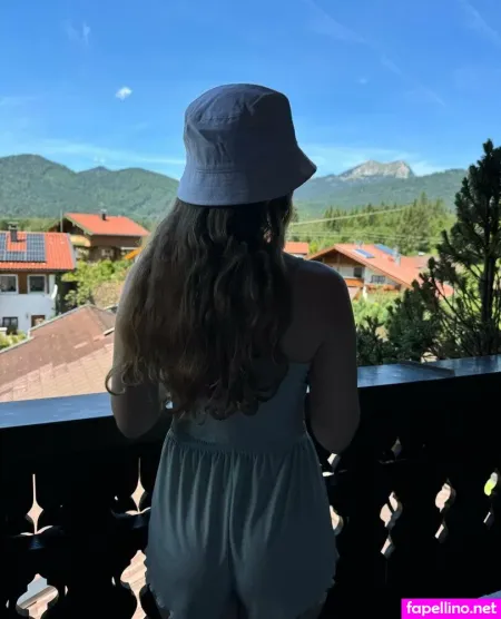 Flowinaparadise 2 OnlyFans Thumbnail #KbMPVirZHv