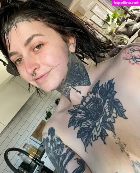 Floworb OnlyFans Thumbnail #yrwhxBi0iq