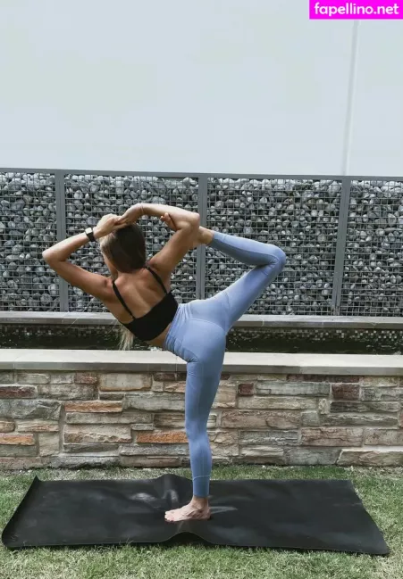 Flowwithsky OnlyFans Thumbnail #7iZZtjVwlL