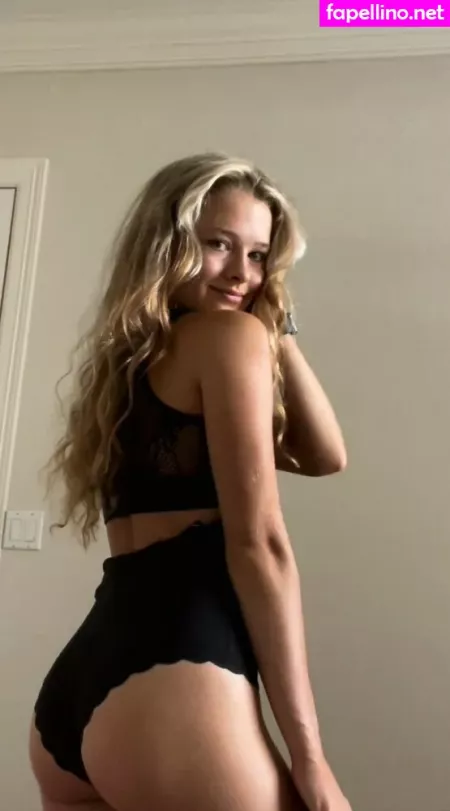 Flowwithsky OnlyFans Thumbnail #V8KcNzhah3